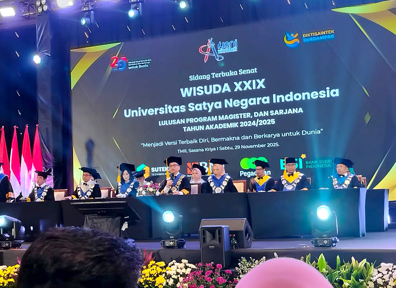 Menghadiri Undangan Wisuda ke - 29 Universitas Satya Negara Indonesia (USNI).